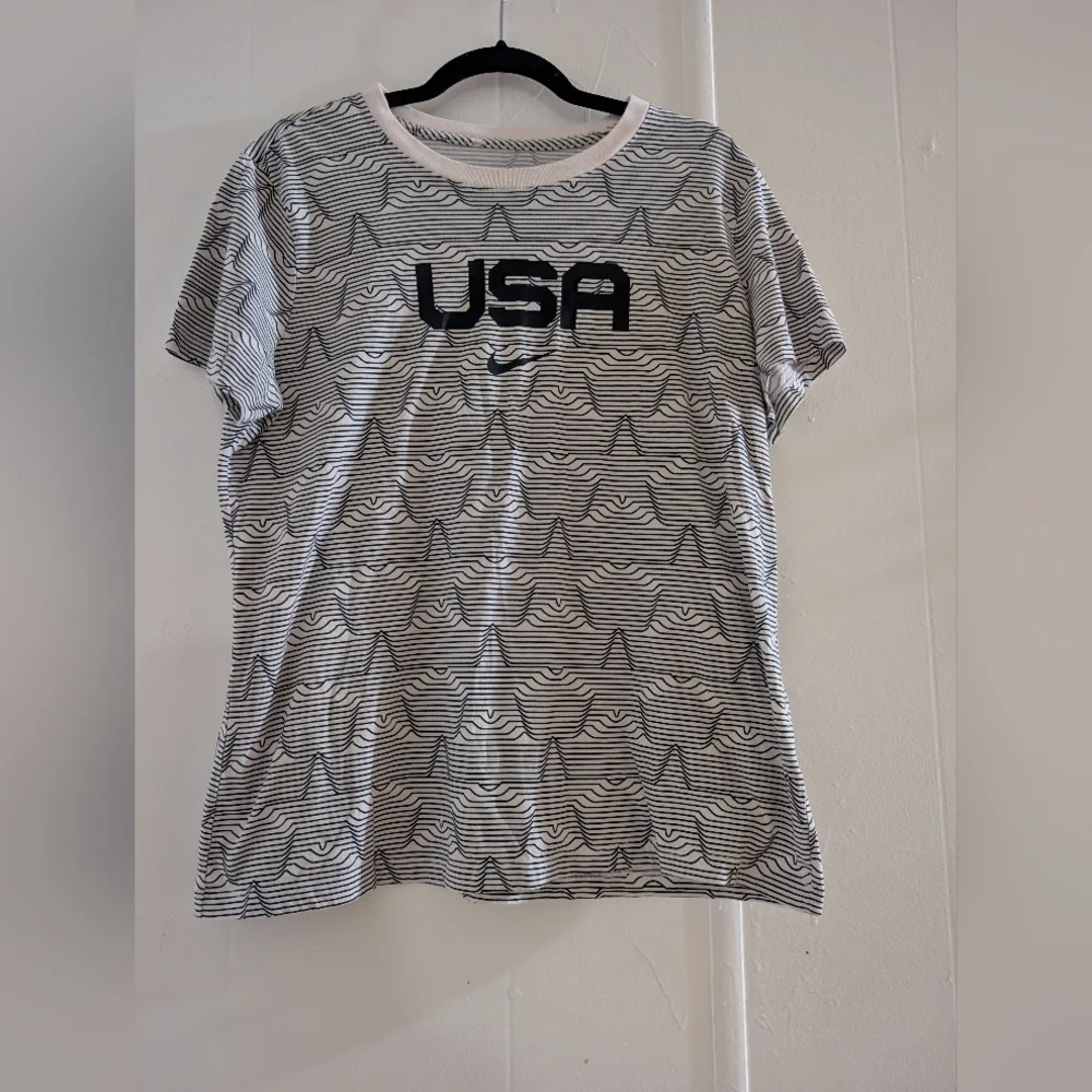 Nike Pro Striped Tee in White and Black